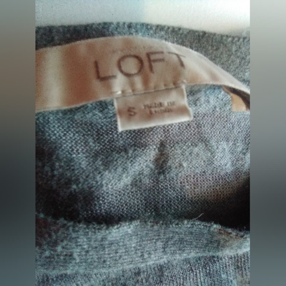 🌺BUNDLE ONLY🌺LOFT ANN TAYLOR GRAY LONG SLEEVE SHIRT - Picture 5 of 6